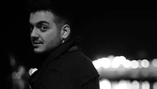 Ο Γιώργος Κυριάκος, ψυχολόγος - ψυχοθεραπευτής, στο δωμάτιο αποκαλύψεων του PSYCHOLOGY.GR