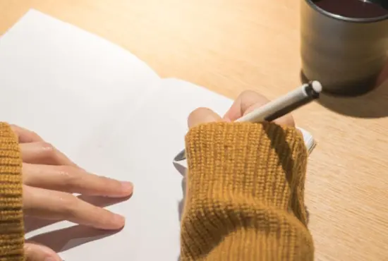 Θεραπευτική γραφή: Η γραφή ως μέσο διερεύνησης του εαυτού και θεραπείας 