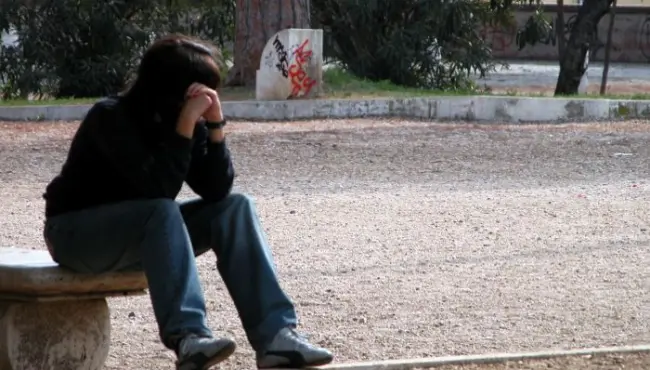 Ο Πόλεμος Που Δεν Τελειώνει. Αυτοί Που Φεύγουν και Αυτοί Που Μένουν