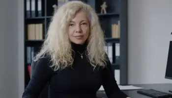 Μελαίνη Κασσάνδρα, ΜetaJungian Coach